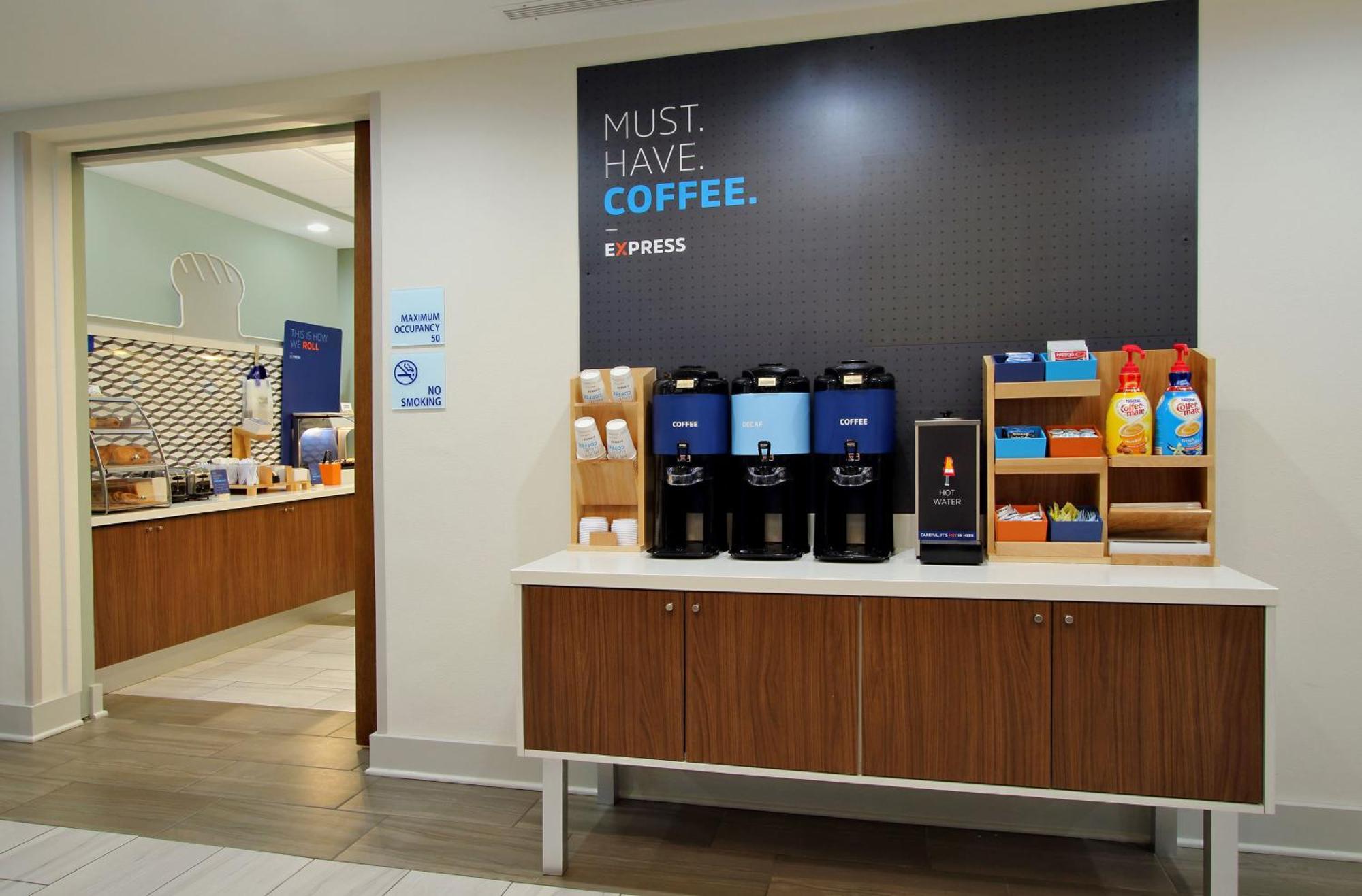 Holiday Inn Express Hotel & Suites Charlottetown By Ihg Екстериор снимка